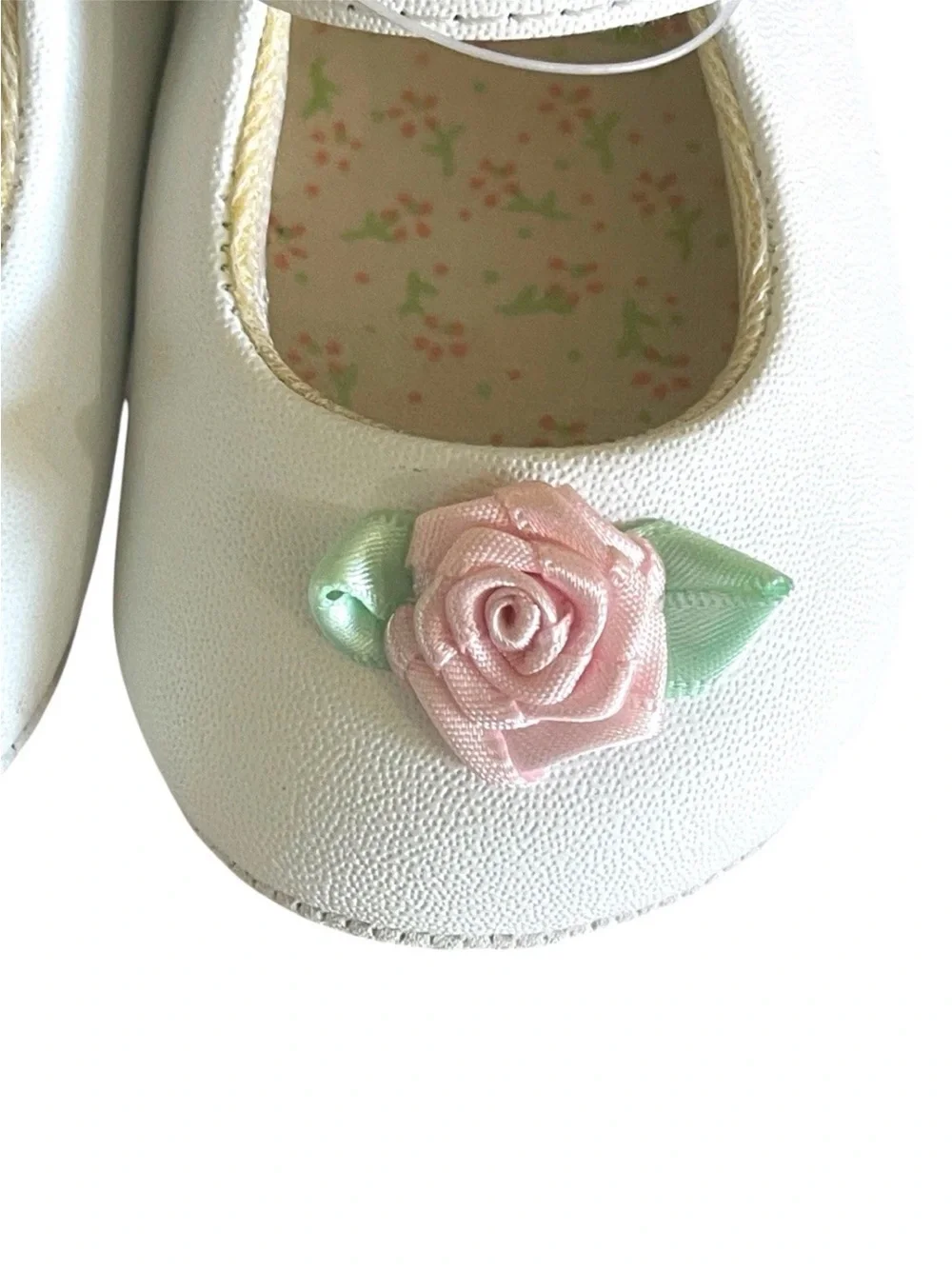 NEW Tiny Steps Mary Jane Style White Patent Leather Pink Rose Baby Shoes SZ 0